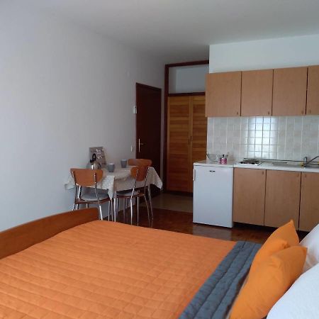 Apartments Davor Biograd Na Moru Eksteriør billede