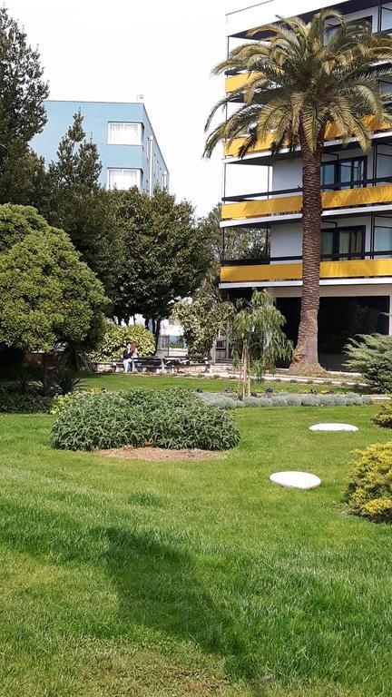 Apartments Davor Biograd Na Moru Eksteriør billede