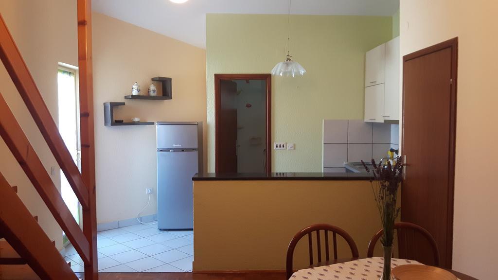 Apartments Davor Biograd Na Moru Eksteriør billede